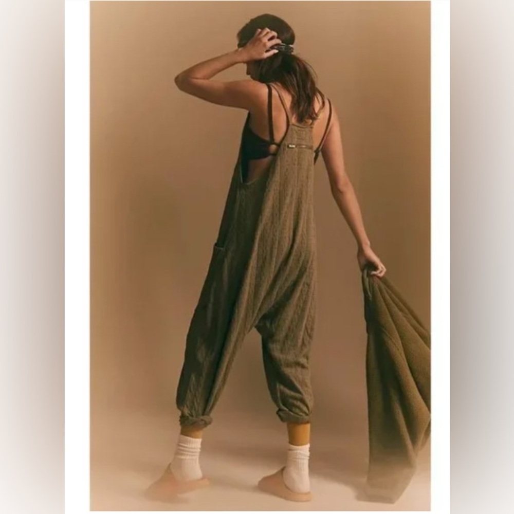 ❌sold❌Free People Hot Shot Cable Onesie - Picture 2 of 8